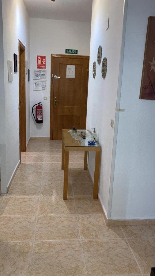 Апартаменты Apartamento Las Encinas Касерес Экстерьер фото